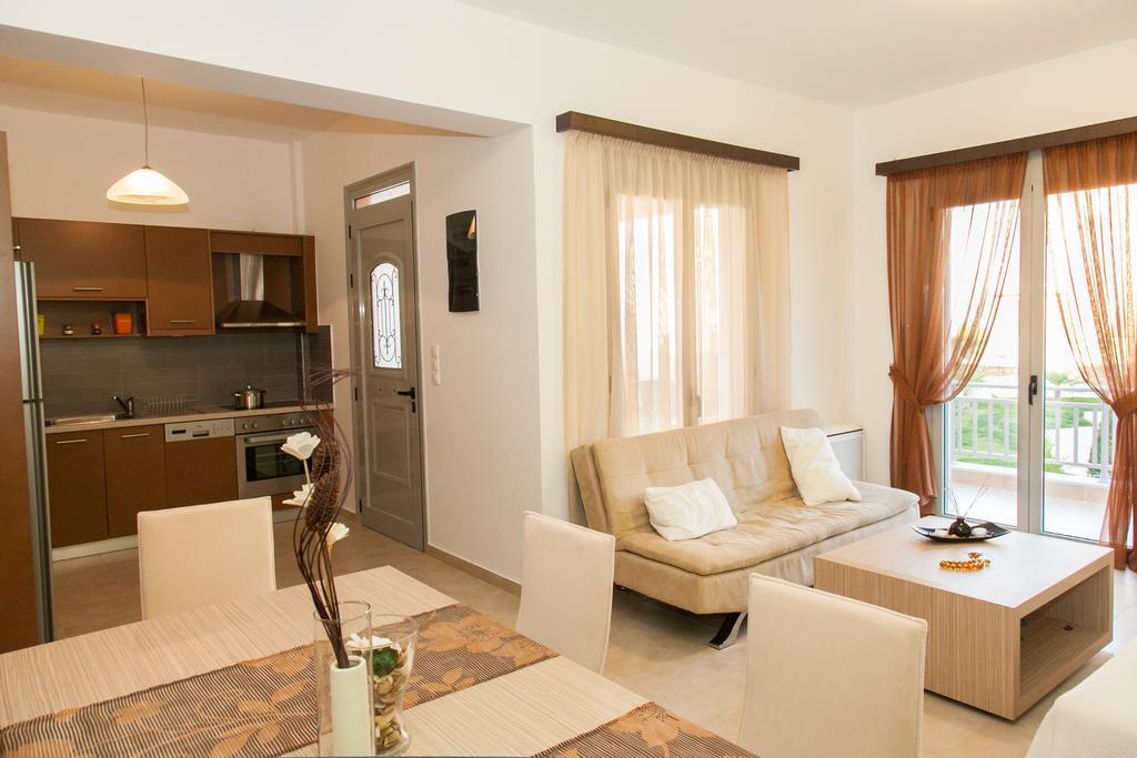 Loutra Resort Habitación foto